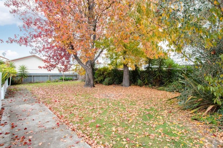 Photo of property in 2/204a Park Road South, Akina, Hastings, 4122