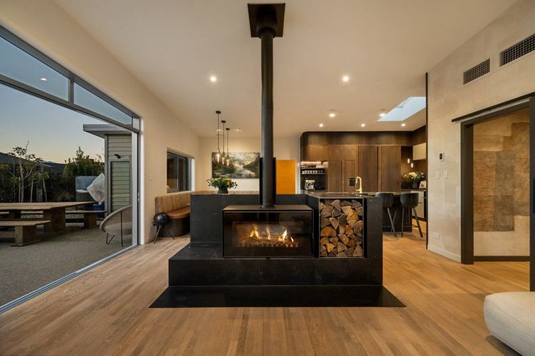 Photo of property in 120 Rob Roy Lane, Wanaka, 9305