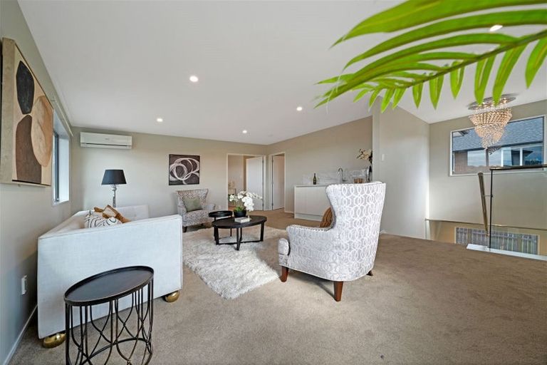 Photo of property in 49 Cirrus Way, Ranui, Auckland, 0612