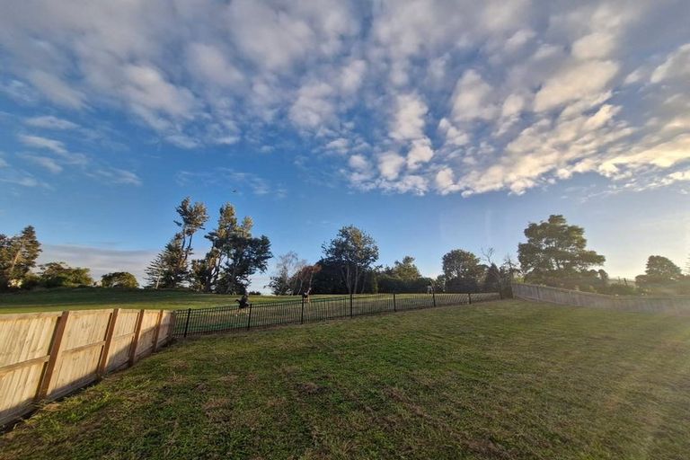 Photo of property in 63 Murray Ward Drive, Te Kauwhata, 3710