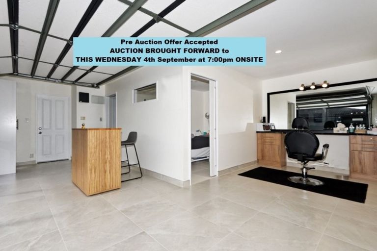 Photo of property in 3a Summerland Drive, Henderson, Auckland, 0612