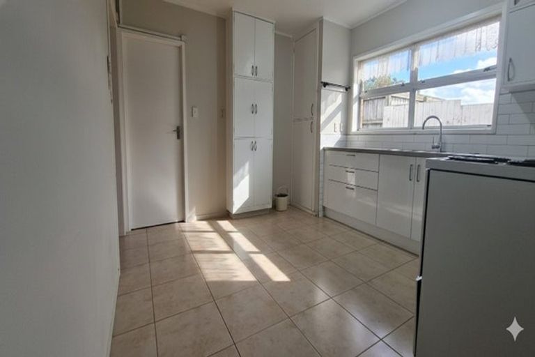 Photo of property in 2/15 Wentworth Avenue, Papatoetoe, Auckland, 2025