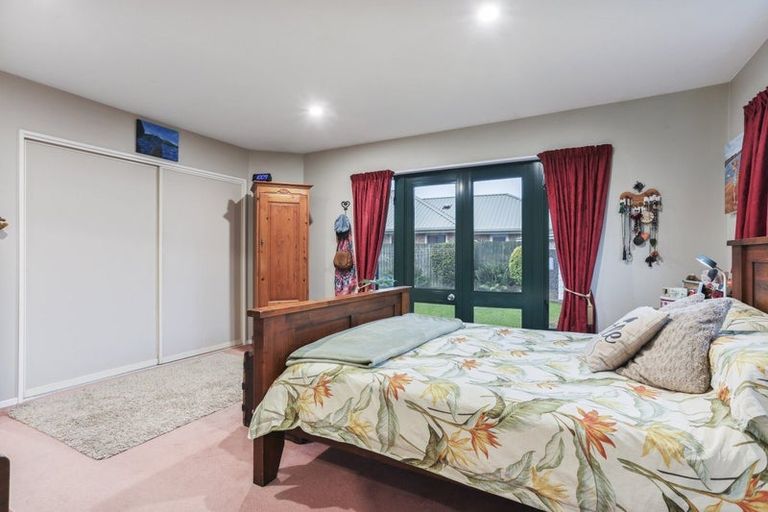 Photo of property in 4 Gibbs Drive, Woodend, 7610