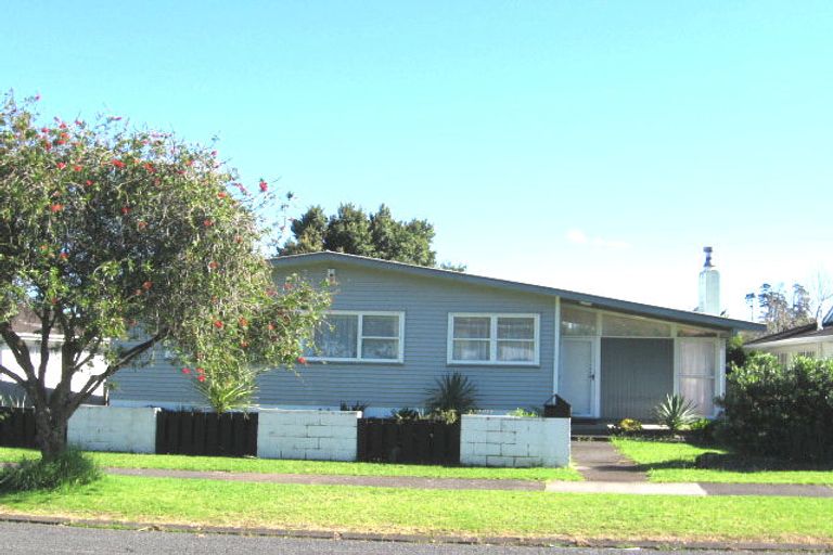 Photo of property in 47 Minaret Drive, Bucklands Beach, Auckland, 2014