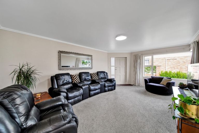 Photo of property in 11 Grey Street, Hawera, 4610