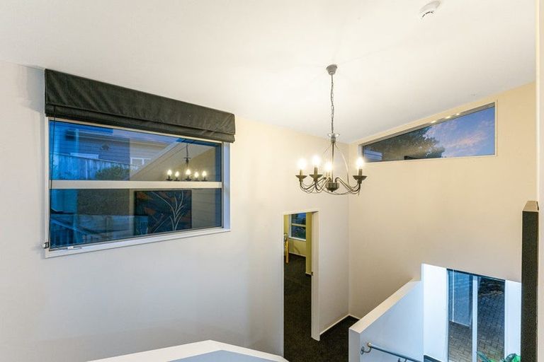 Photo of property in 38 Tongariro Drive, Aotea, Porirua, 5024