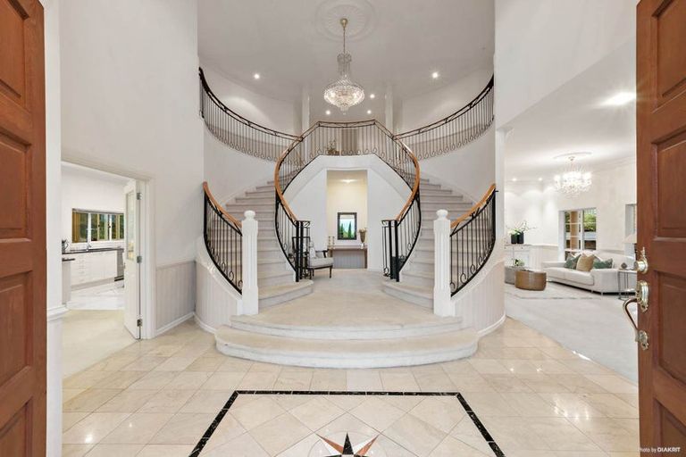 Photo of property in 26 Anaheim Boulevard, Shamrock Park, Auckland, 2016