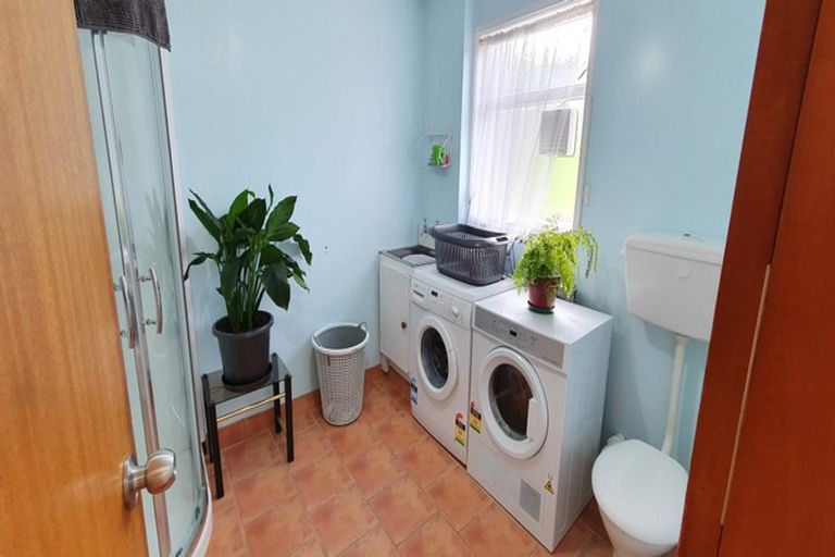 Photo of property in 2/50 Buckley Road, Southgate, Wellington, 6023