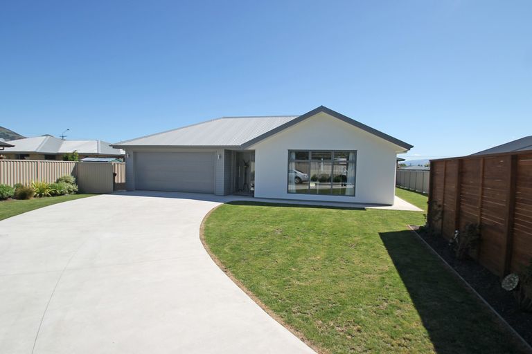Photo of property in 10 Roblyn Place, Mosgiel, 9024
