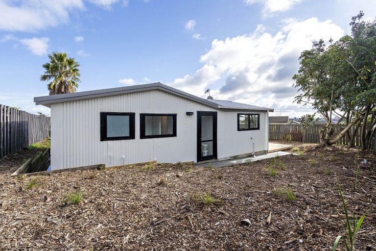 Photo of property in 81 Charntay Avenue, Clover Park, Auckland, 2019