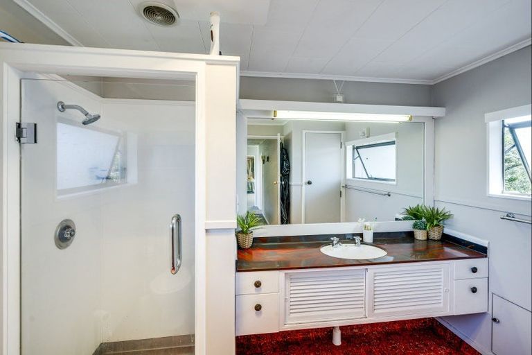 Photo of property in 208 Caroline Place, Mayfair, Hastings, 4122