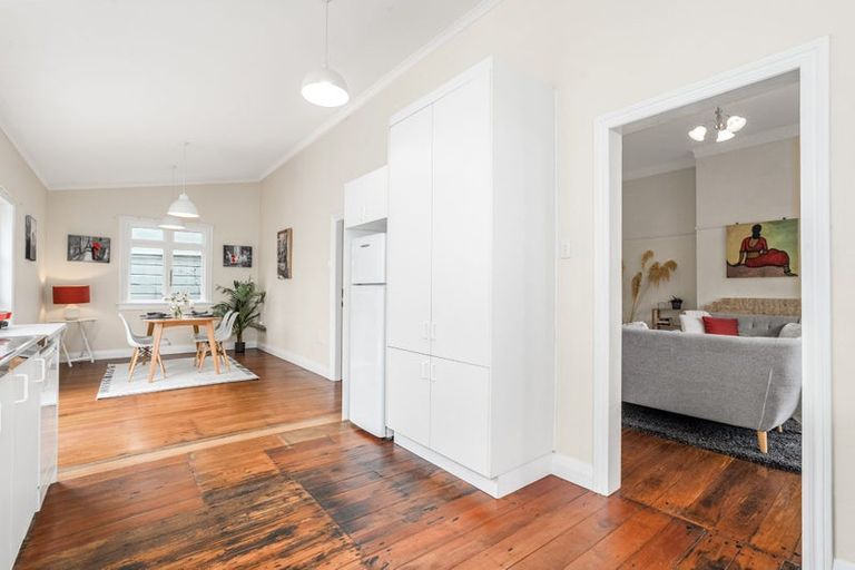 Photo of property in 256 Adelaide Road, Newtown, Wellington, 6021