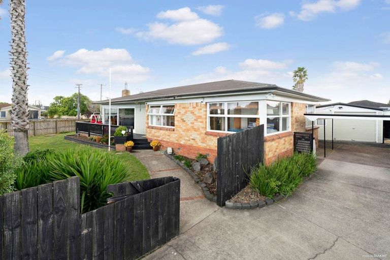 Photo of property in 2 Challinor Street, Pakuranga, Auckland, 2010