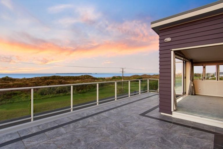 Photo of property in 598a Papamoa Beach Road, Papamoa Beach, Papamoa, 3118