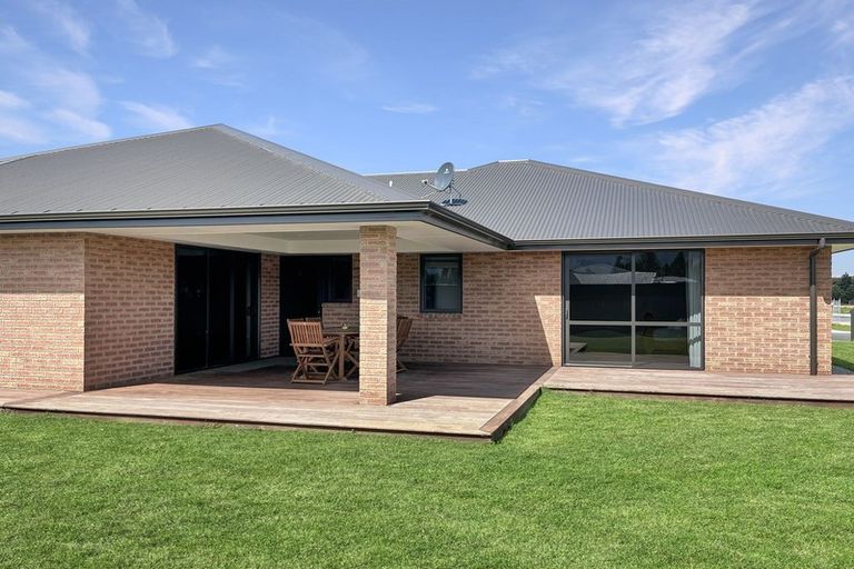 Photo of property in 8 Birch Hill Drive, Twizel, 7901