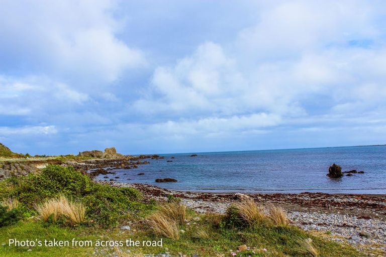 Photo of property in 47 Moa Point Road, Moa Point, Wellington, 6022