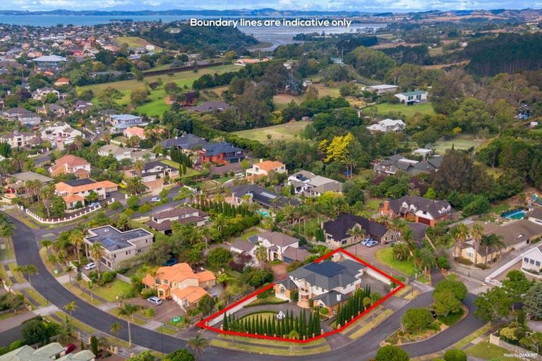 Photo of property in 26 Anaheim Boulevard, Shamrock Park, Auckland, 2016