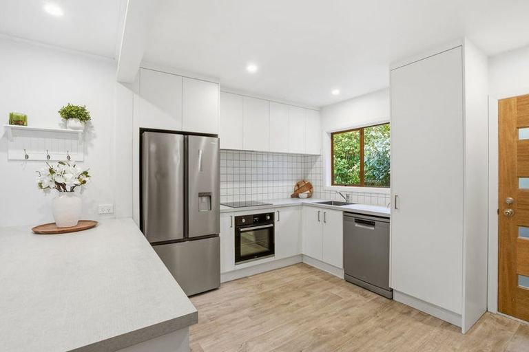 Photo of property in 28a Halswell Junction Road, Halswell, Christchurch, 8025
