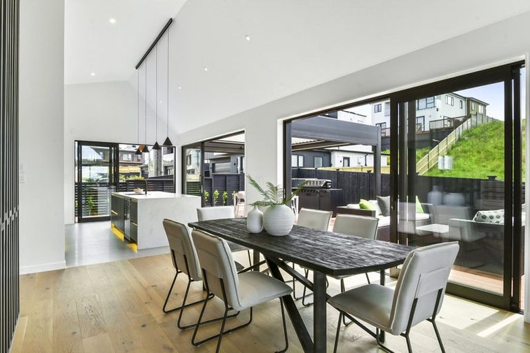 Photo of property in 44 Waitai Close, Long Bay, 0630