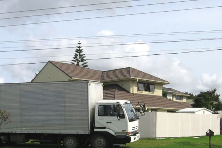 Photo of property in 554 Don Buck Road, Westgate, Auckland, 0614