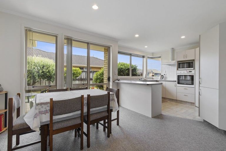 Photo of property in 8 Saint Johns Avenue, Hamilton East, Hamilton, 3216