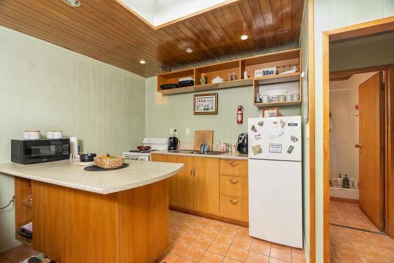 Photo of property in 132 Oakura Road, Oakura, Hikurangi, 0184
