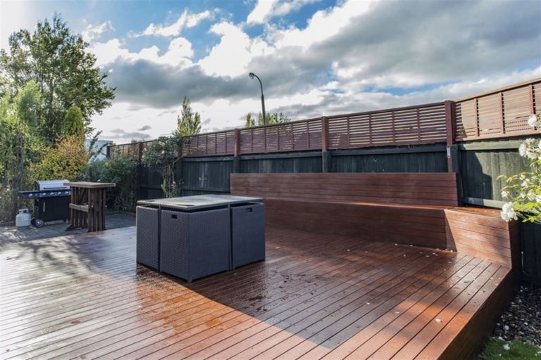 Photo of property in 10 Phoenix Lane, Northcote, Christchurch, 8052