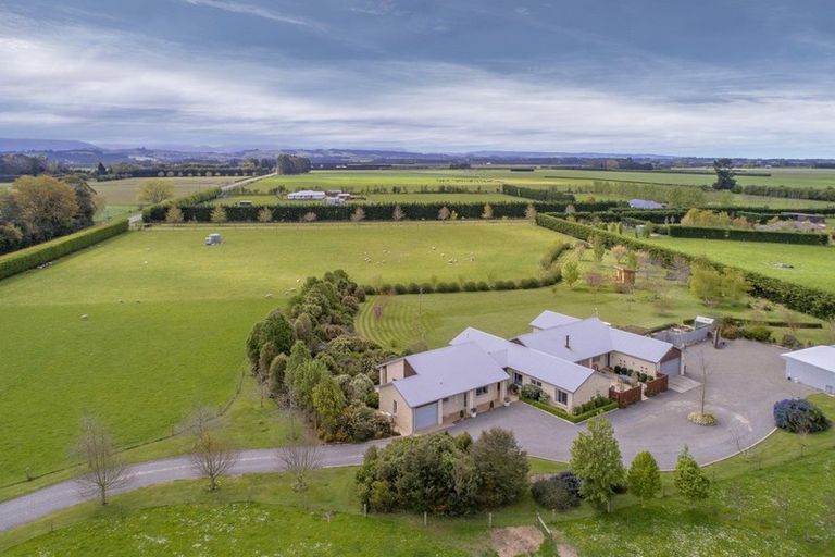 Photo of property in 1344 Poyntzs Road, West Eyreton, Rangiora, 7475