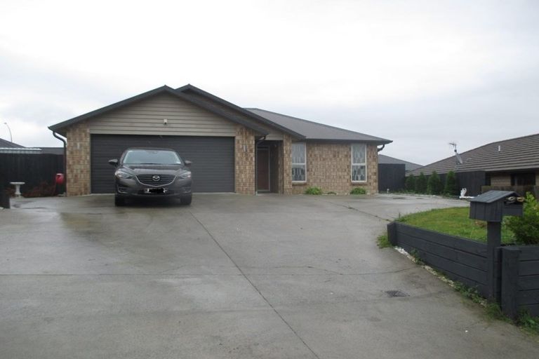 Photo of property in 18 Te Ironui Place, Huntington, Hamilton, 3210