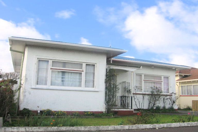 Photo of property in 67 Shamrock Street, Takaro, Palmerston North, 4412