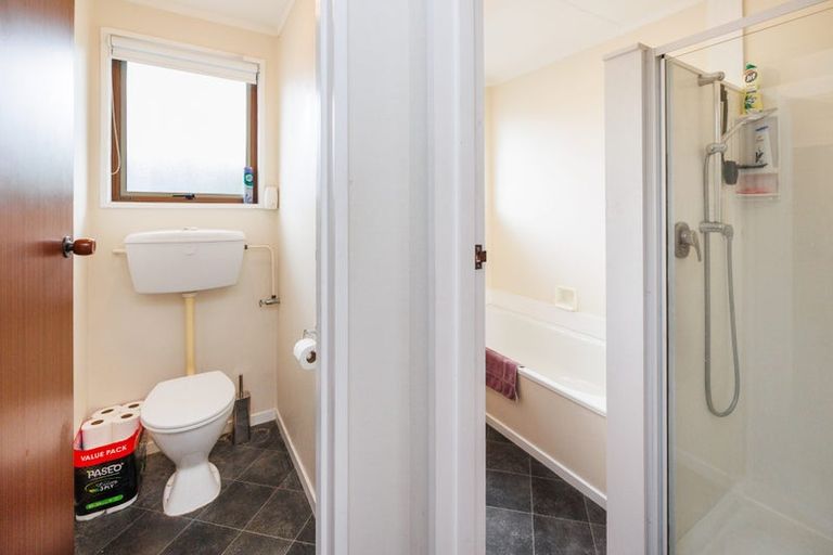 Photo of property in 1b John F Kennedy Drive, Milson, Palmerston North, 4414