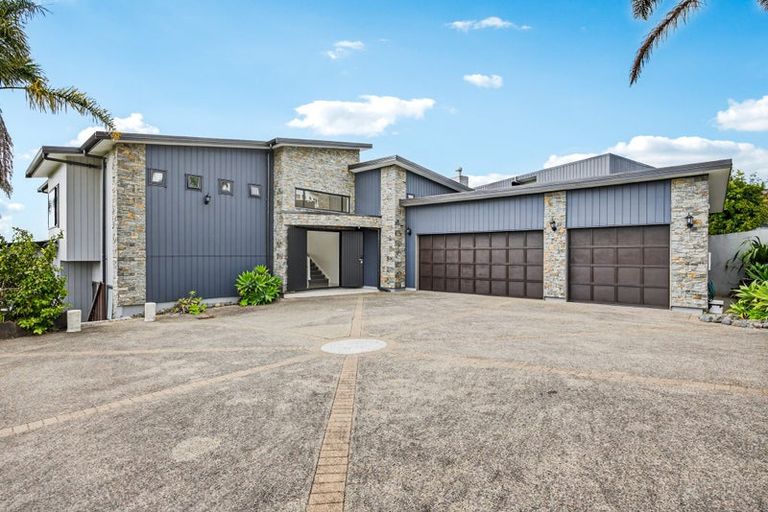 Photo of property in 64 Seacrest Drive, West Harbour, Auckland, 0618