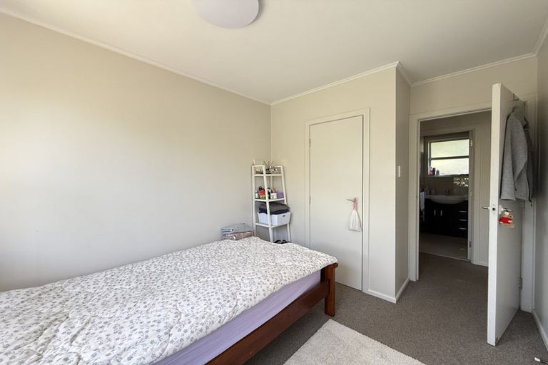 Photo of property in 9 Linwood Avenue, Forrest Hill, Auckland, 0620