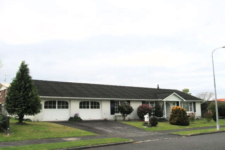 Photo of property in 1 Columba Place, Matua, Tauranga, 3110