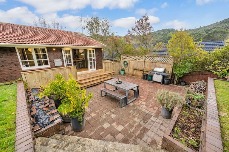 Photo of property in 28 Chichester Drive, Pinehaven, Upper Hutt, 5019