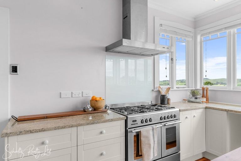 Photo of property in 1713 State Highway 12, Paparoa, 0571