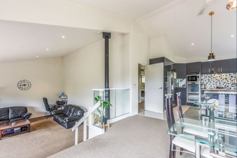 Photo of property in 25a Milton Terrace, Picton, 7220