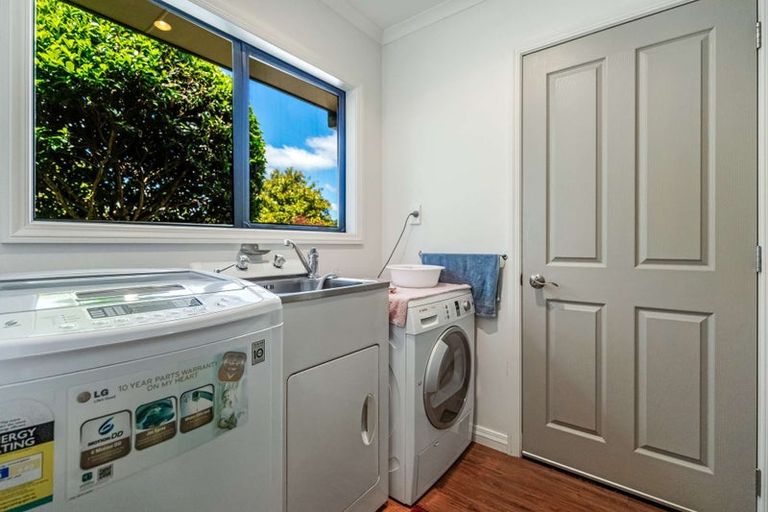 Photo of property in 15 Norfolk Drive, Cambridge, 3434