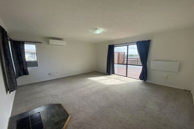 Photo of property in 23 Greenstone Place, Clover Park, Auckland, 2019