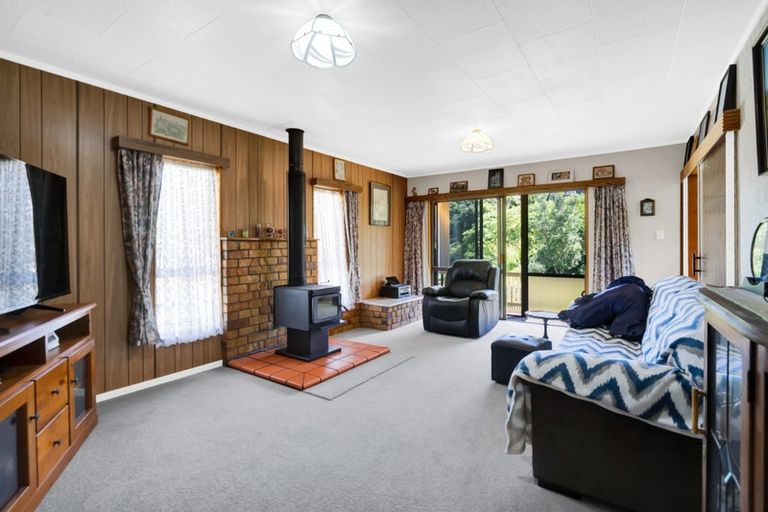 Photo of property in 18 Shaldon Crescent, Blagdon, New Plymouth, 4310