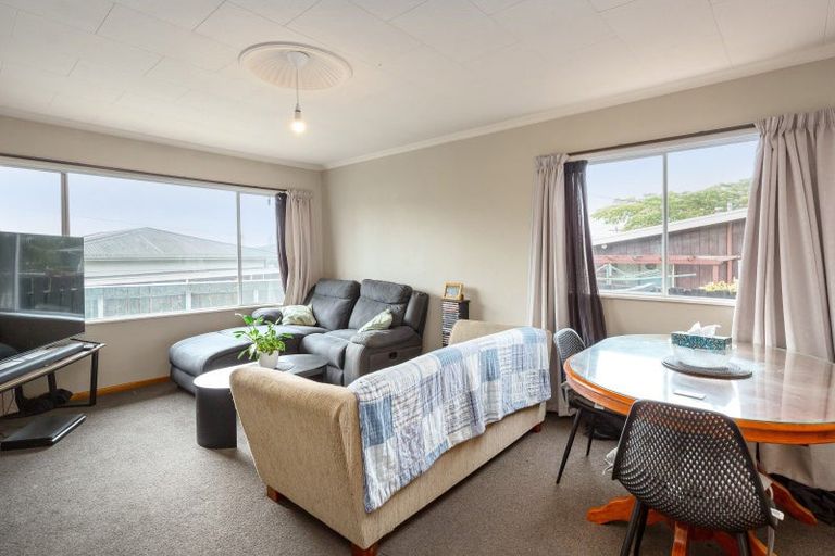 Photo of property in 17a Keir Crescent, Lansdowne, Masterton, 5810