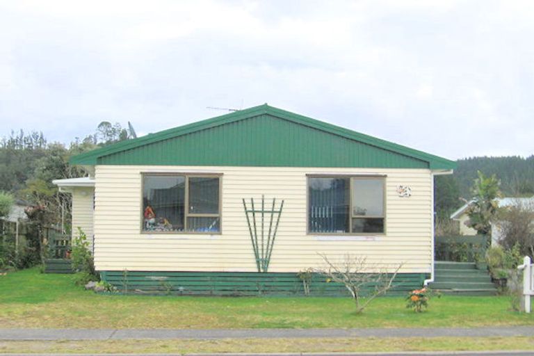 Photo of property in 124 Mayfair Avenue, Whangamata, 3620