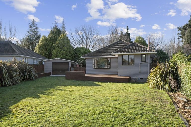 Photo of property in 12 Briggs Road, Mairehau, Christchurch, 8052