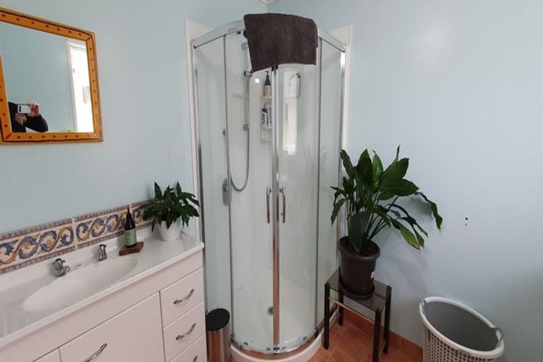 Photo of property in 2/50 Buckley Road, Southgate, Wellington, 6023