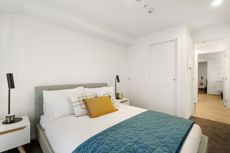 Photo of property in 102/9 East Street, Papakura, 2110