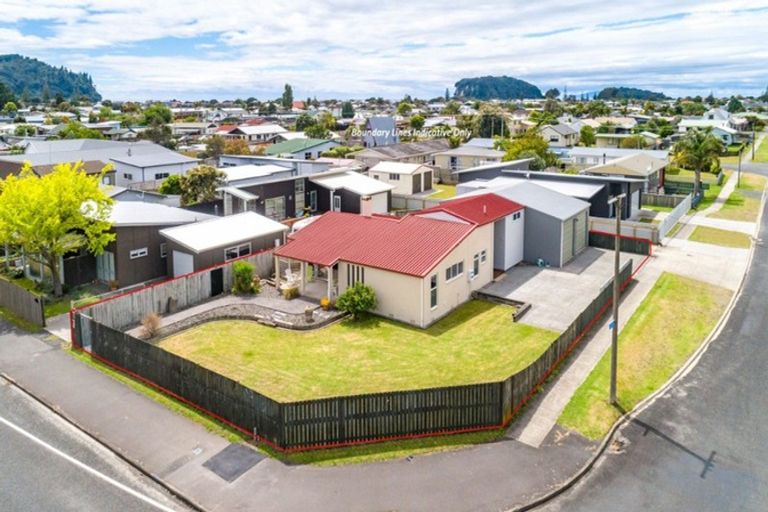 Photo of property in 300 Port Road, Whangamata, 3620