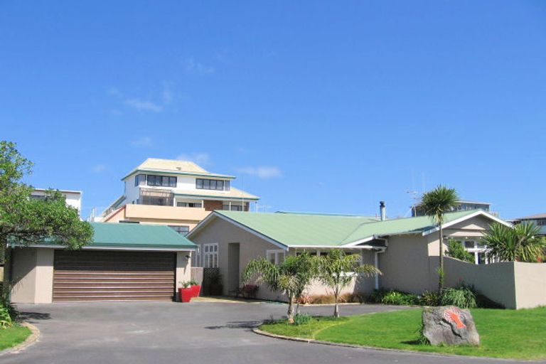 Photo of property in 5 Taylor Road, Papamoa Beach, Papamoa, 3118