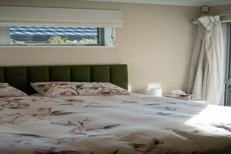 Photo of property in 16 Flaxgrove Place, Parklands, Christchurch, 8083