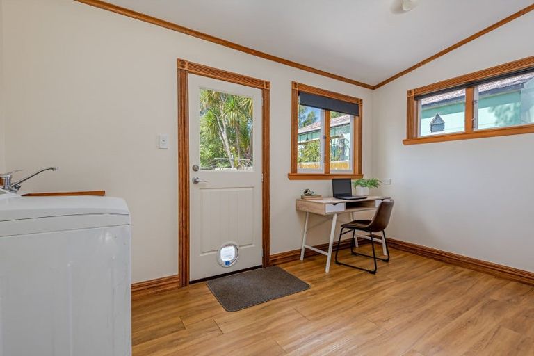 Photo of property in 16 Tokomaru Road, Tokomaru, Palmerston North, 4474