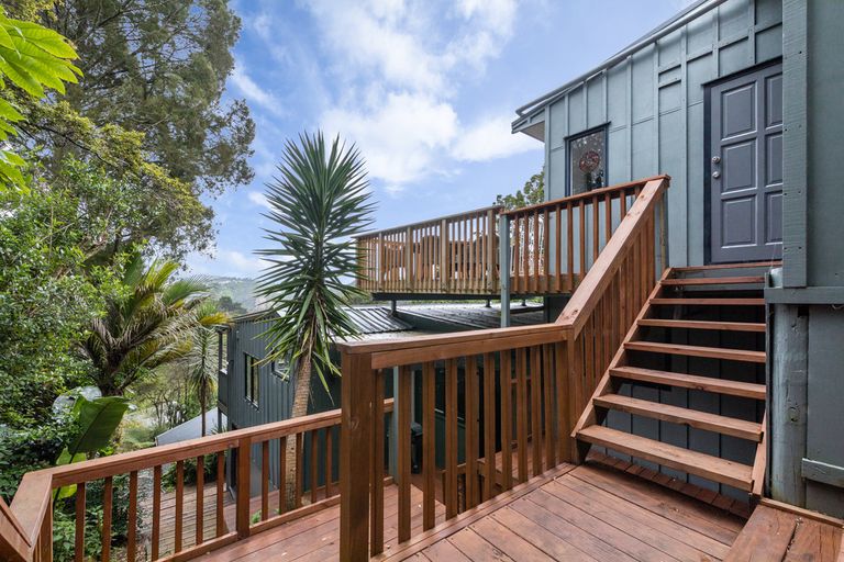 Photo of property in 59 Laingholm Drive, Laingholm, Auckland, 0604